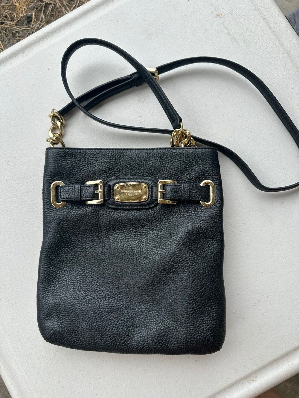 Michael Kors MK Hamilton Black Snap Closure Adjustable Flat Crossbody Bag